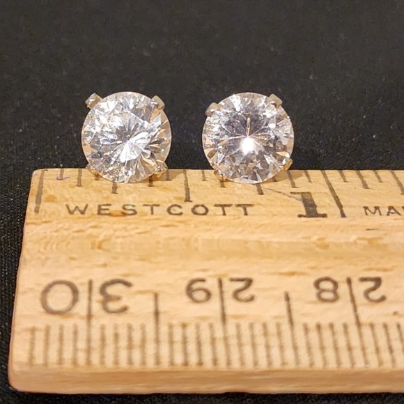 Vintage Round Cubic Zirconia Stud Earrings - Picture 2 of 3